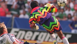 Jorge Campos - goleiro do México (Imagem retirada do Google)